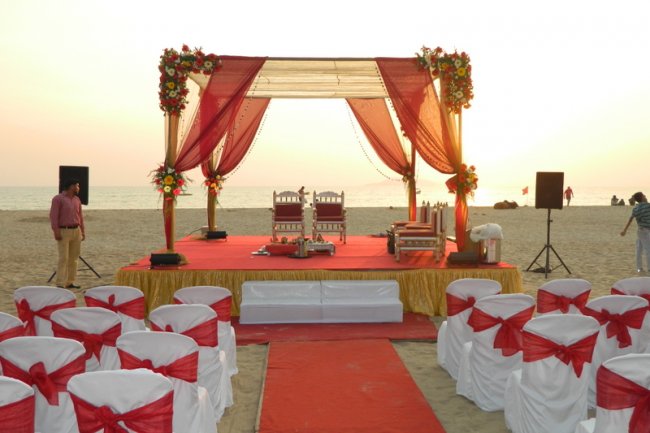 Destination wedding _ Kerala a new option and an economicaly viable and sustainable soltion. 